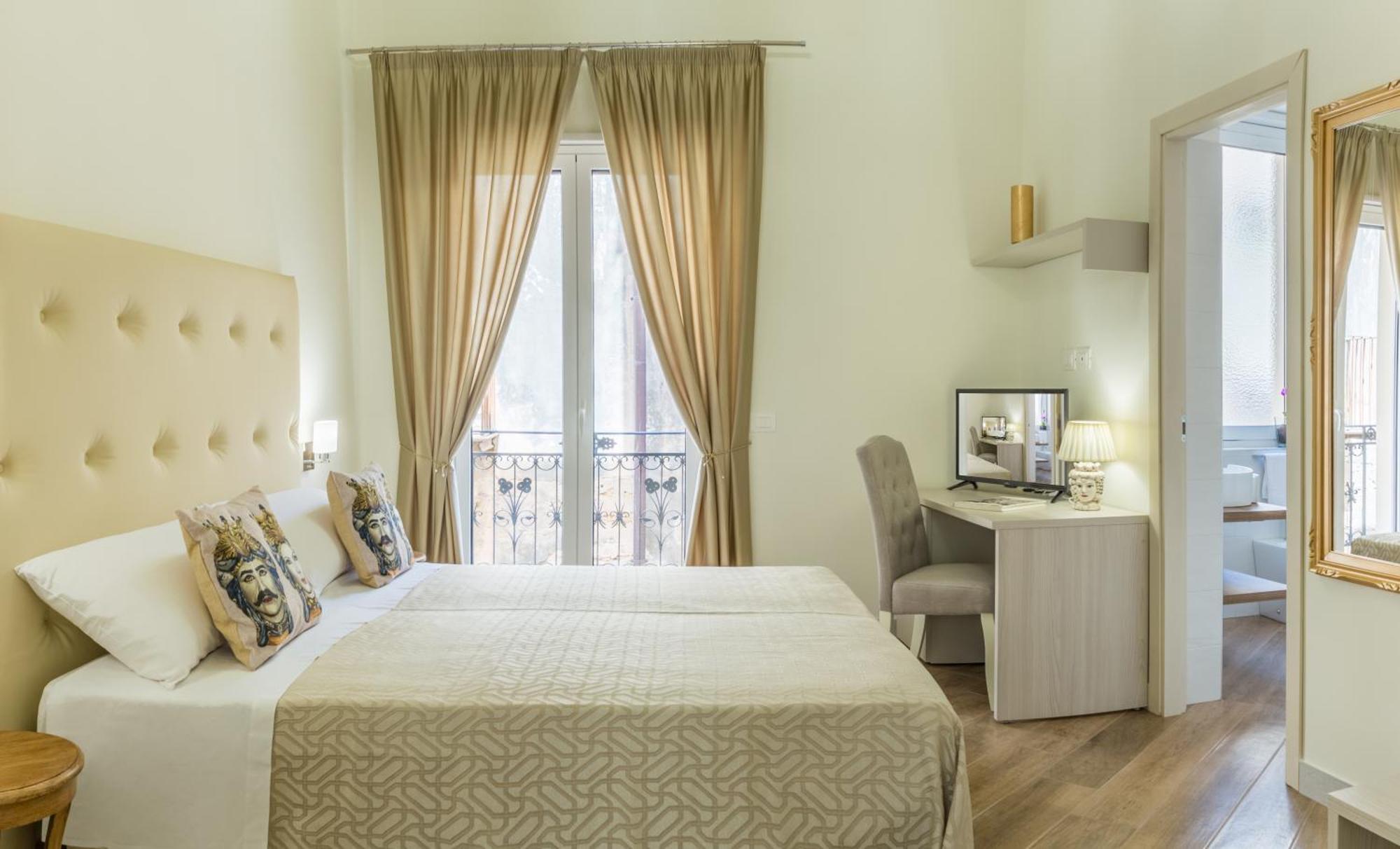 Keramos Luxury Rooms ชากกา ภายนอก รูปภาพ